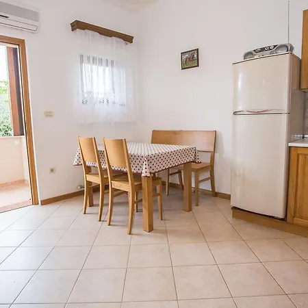 Konukevi Staver 3*